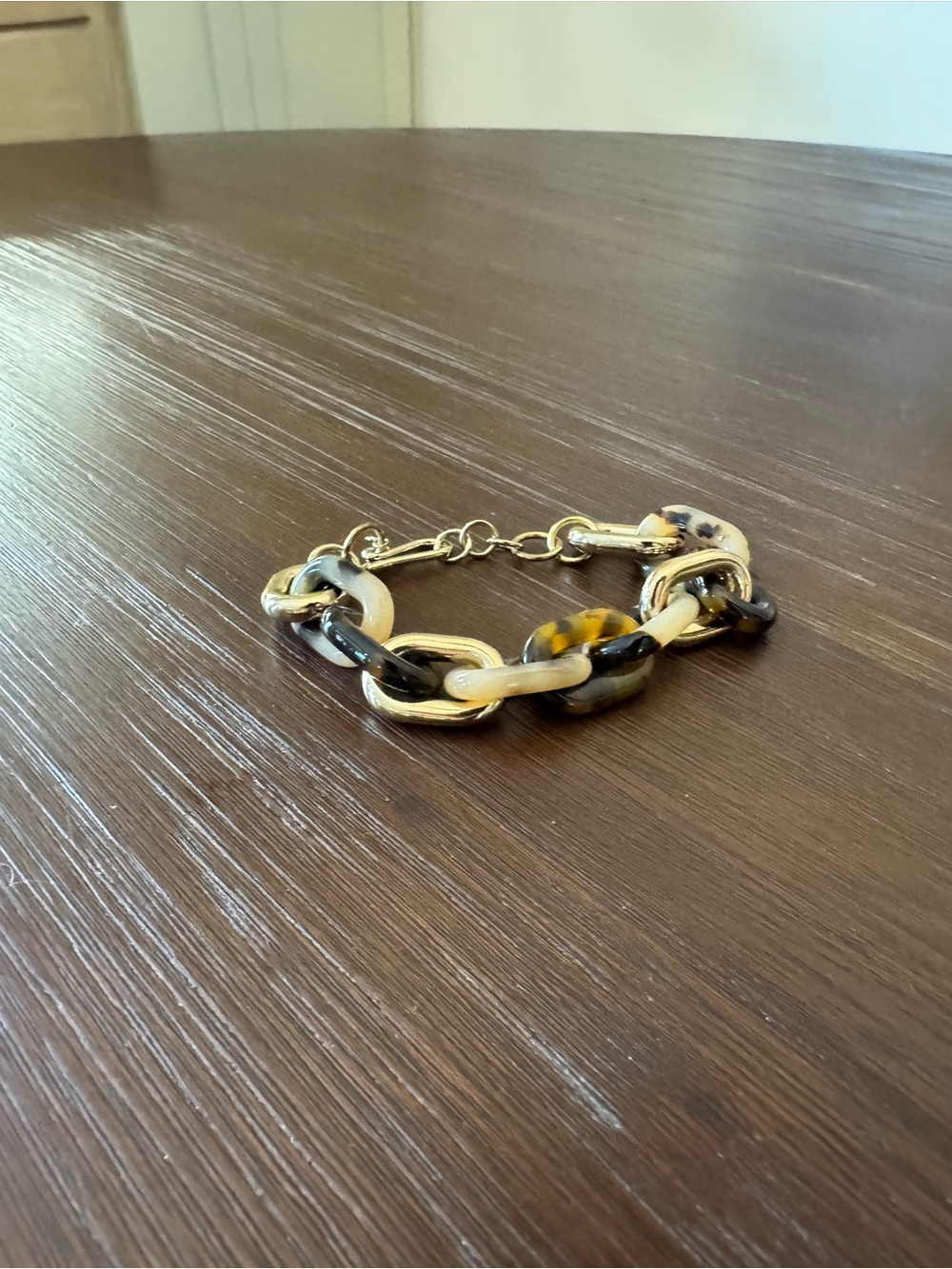 Tortoiseshell Link Chain Bracelet - Women Jewelry